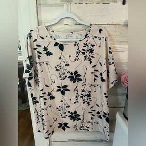 Cream and Black Boxy Short Sleeve Blouse